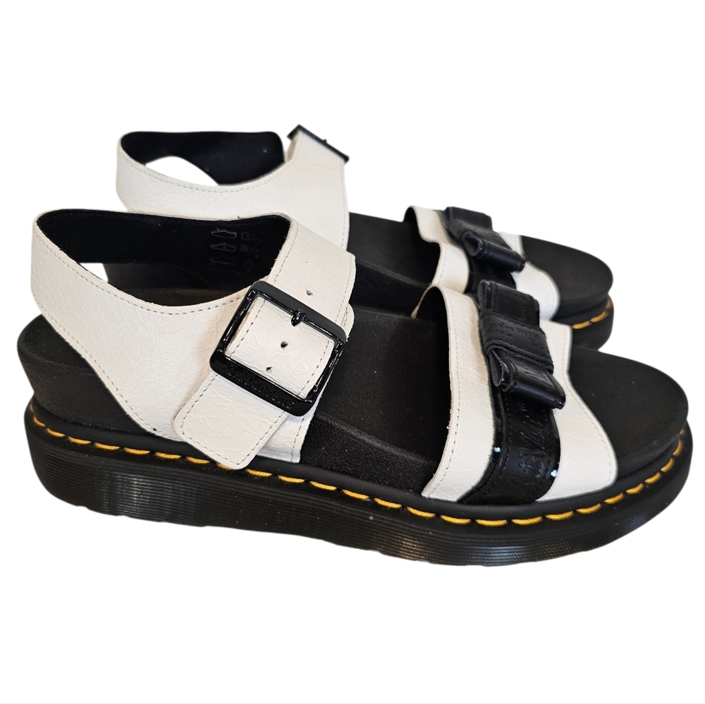Dr. Martens Romi Crackle White Bow Chunky Platform Sandel - Picture 2 of 9